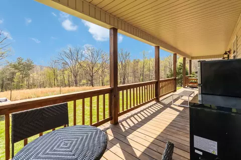 Exterior - 1494 Lum Strunk Rd, Strunk, KY 42649 photo 5 of 11