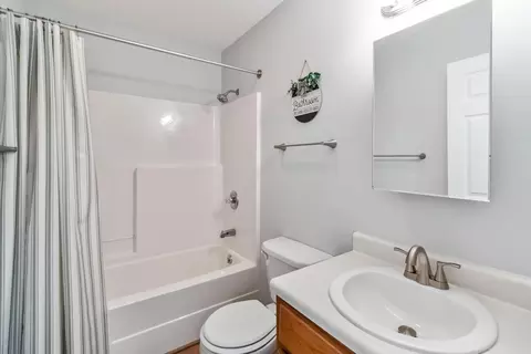Bath - 1494 Lum Strunk Rd, Strunk, KY 42649 photo 1 of 3