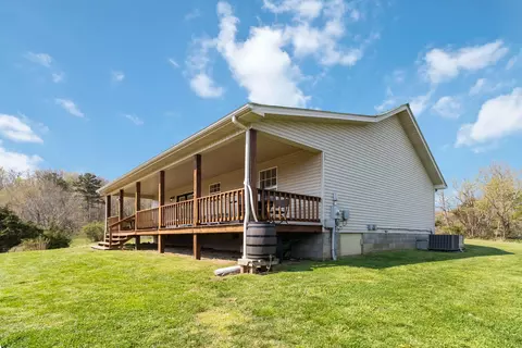 Exterior - 1494 Lum Strunk Rd, Strunk, KY 42649 photo 7 of 11