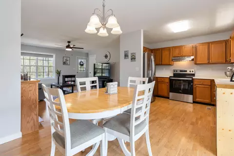 Dining - 1494 Lum Strunk Rd, Strunk, KY 42649 photo 3 of 3