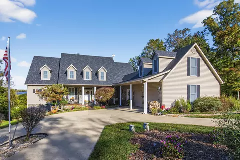 910 Hunter Dr, Lancaster, KY 40444