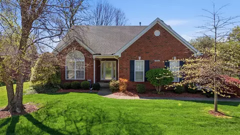 5207 Pavilion Way, Louisville, KY 40291