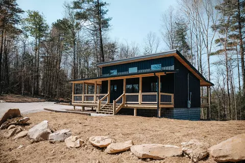 920 High Falls Rd, Rogers, KY 41365