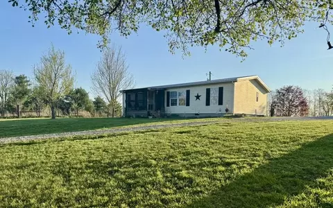 261 Owen Davis Dr, Ewing, KY 41039