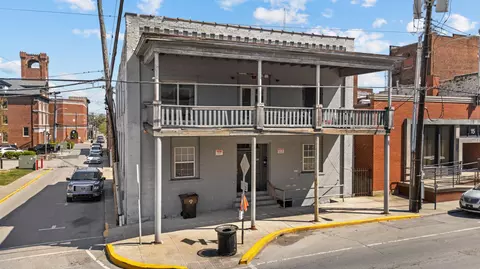 17 W Lexington Ave, Winchester, KY 40391