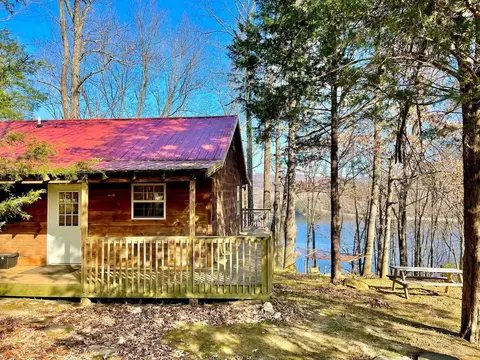 95 Falcon Ln, Brodhead, KY 40409