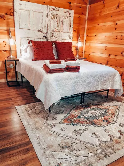 Bedroom - 95 Falcon Ln, Brodhead, KY 40409 photo 2 of 2
