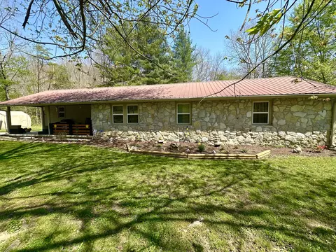 330 Happy Hollow Rd, Hustonville, KY 40437
