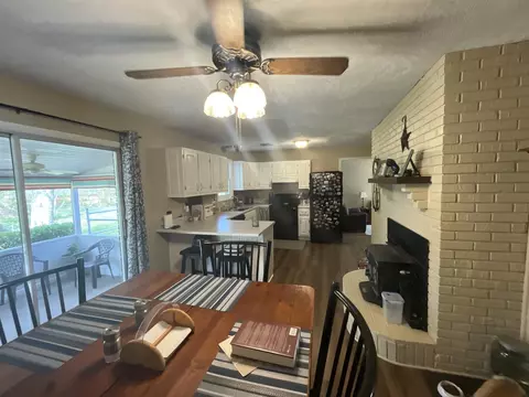 Dining - 110 Cherry Ln, Burnside, KY 42519 photo 1 of 3