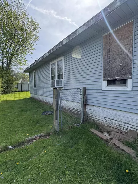 Exterior - 305 Hamlin Ave, Corbin, KY 40701 photo 6 of 13