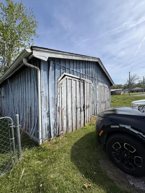 Other - 305 Hamlin Ave, Corbin, KY 40701 photo 2 of 8