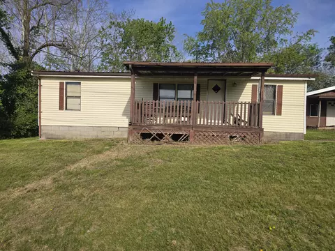 88 Clearview Dr, Irvine, KY 40336