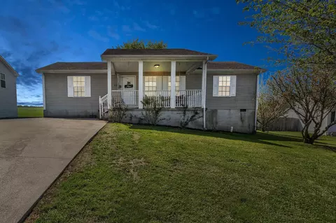 861 Thorn Trace Dr, Mount Sterling, KY 40353