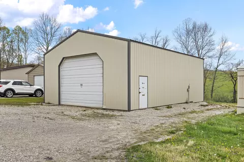 Exterior - 80 Fox Run Rd, Morehead, KY 40351 photo 3 of 9