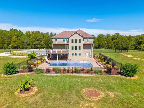 420 Cedar Pointe Dr, Somerset, KY 42501