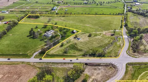 750 Elizabeth Station Rd, Paris, KY 40361