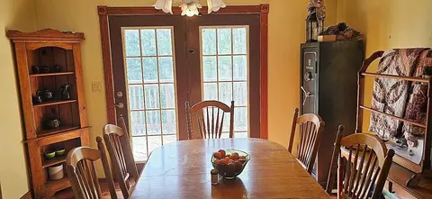 Dining - 576 Laxton Rd, Strunk, KY 42649 photo 2 of 2