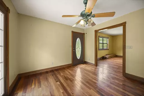 Living - 576 Laxton Rd, Strunk, KY 42649 photo 4 of 4
