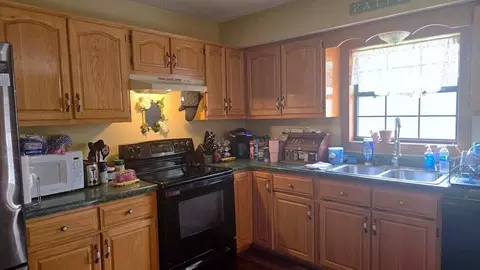 Kitchen - 576 Laxton Rd, Strunk, KY 42649 photo 1 of 1
