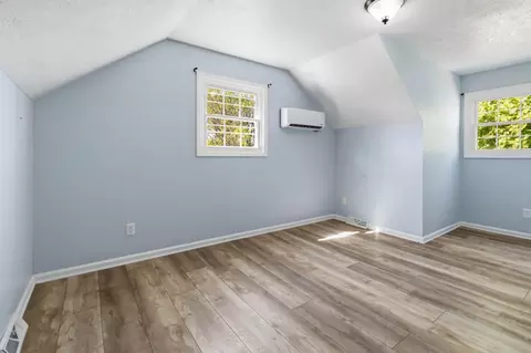Bedroom - 103 Longview Ct, Lancaster, KY 40444 photo 7 of 11