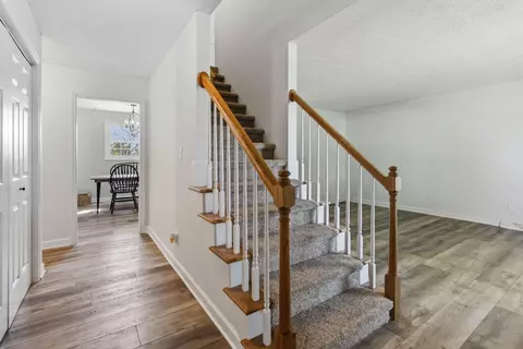Entry Way - 103 Longview Ct, Lancaster, KY 40444 photo 1 of 1