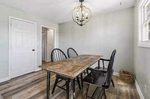 Dining - 103 Longview Ct, Lancaster, KY 40444 photo 2 of 3