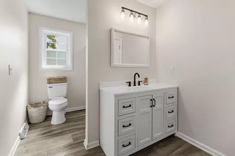 Bath - 103 Longview Ct, Lancaster, KY 40444 photo 1 of 3