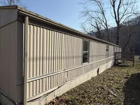 6461 Ky-66, Arjay, KY 40902