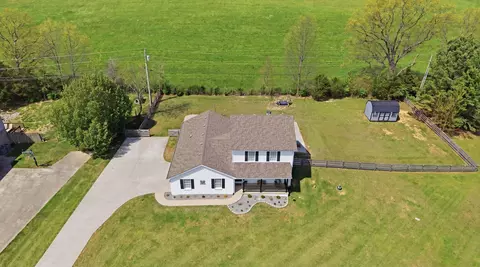 View/Area - 352 Springhurst Dr, Berea, KY 40403 photo 8 of 12