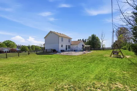 Exterior - 352 Springhurst Dr, Berea, KY 40403 photo 8 of 11