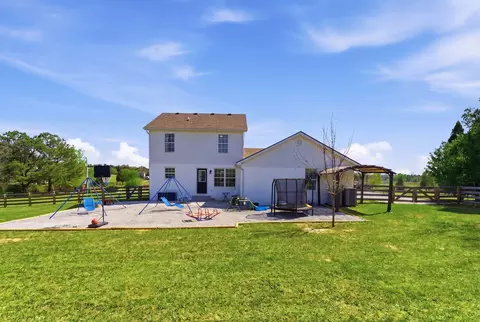 Exterior - 352 Springhurst Dr, Berea, KY 40403 photo 7 of 11