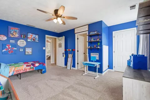 Bedroom - 352 Springhurst Dr, Berea, KY 40403 photo 4 of 5