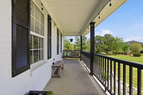 Exterior - 352 Springhurst Dr, Berea, KY 40403 photo 5 of 11