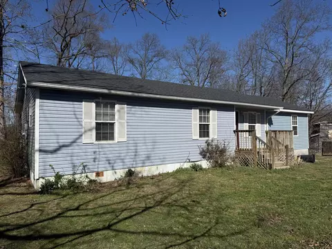 995 Cobhill Rd, Irvine, KY 40336