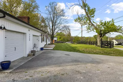 Exterior - 2358 Cincinnati Rd, Georgetown, KY 40324 photo 6 of 13