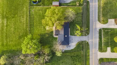 View/Area - 2358 Cincinnati Rd, Georgetown, KY 40324 photo 1 of 2