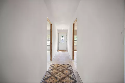 Entry Way - 973 Stonegate Dr, Burnside, KY 42519 photo 5 of 7