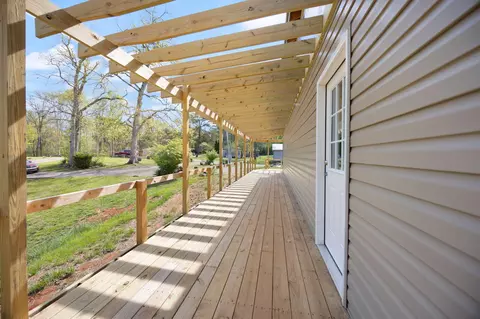 Exterior - 973 Stonegate Dr, Burnside, KY 42519 photo 9 of 15