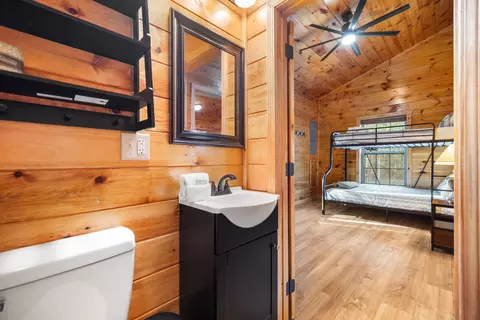 Bath - 1134 Cliffview Rd, Campton, KY 41301 photo 5 of 5