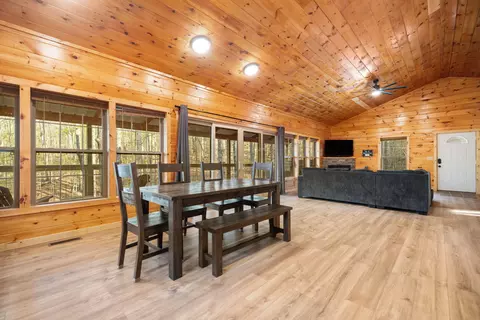 Dining - 1134 Cliffview Rd, Campton, KY 41301 photo 5 of 5