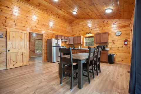 Dining - 1134 Cliffview Rd, Campton, KY 41301 photo 1 of 5
