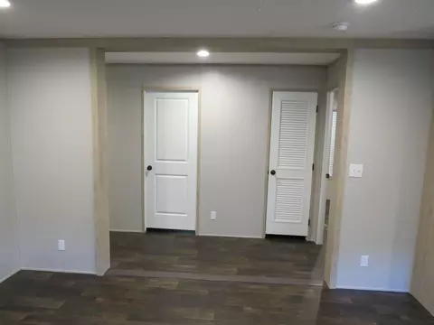 Entry Way - 3590 Ky 233, Gray, KY 40734 photo 1 of 2