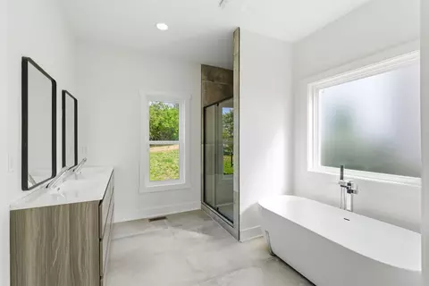 Bath - 442 General John Payne Blvd, Georgetown, KY 40324 photo 1 of 19