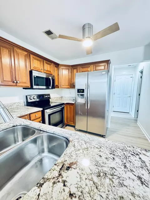 Kitchen - 137 The Masters, Georgetown, KY 40324 photo 3 of 3
