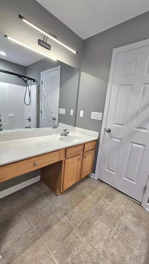 Bath - 148 Mission Path, Georgetown, KY 40324 photo 1 of 3