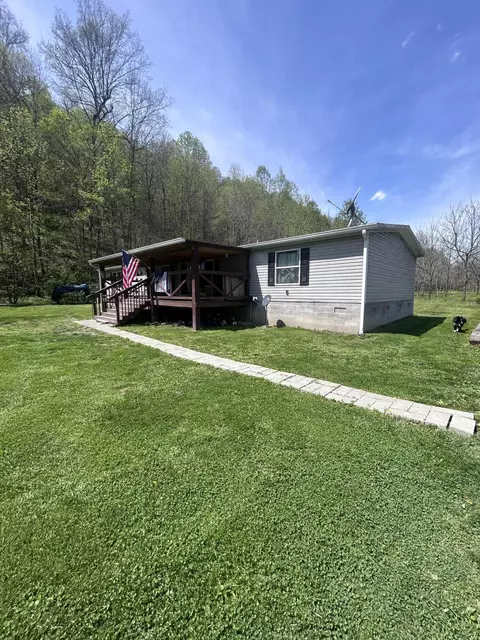 507 Nosco Rd, Junction City, KY 40440