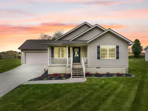 153 Canterbury Dr, Science Hill, KY 42553