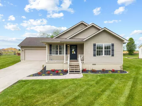 153 Canterbury Dr, Science Hill, KY 42553
