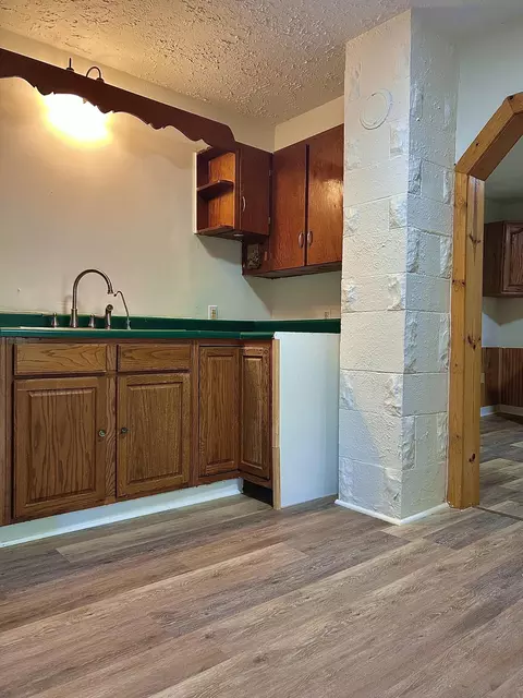 Kitchen - 105 Old Us Hwy 60, Morehead, KY 40351 photo 2 of 2