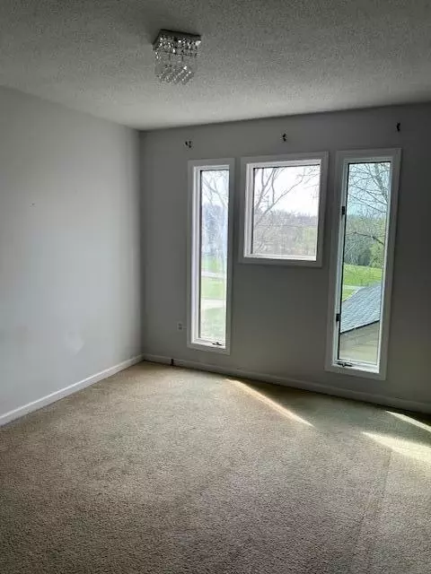 Bedroom - 815 Moberly Bend Rd, Corbin, KY 40701 photo 3 of 5